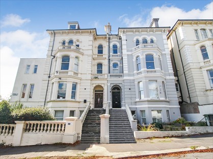 1 Bed Flat, Cornwallis Gardens, TN34