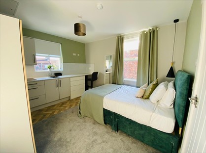 Room in a Shared House, Warbreck Road, L9