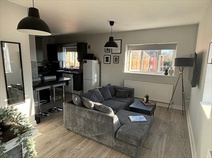 1 Bed Flat, Delahays Range, M18