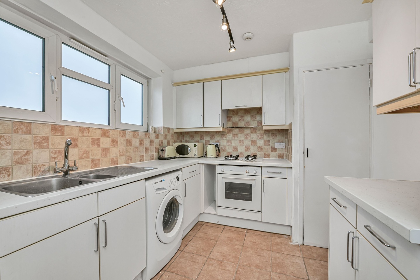London - Room in a Shared Flat, Countisbury House, SE26 - To Rent Now ...