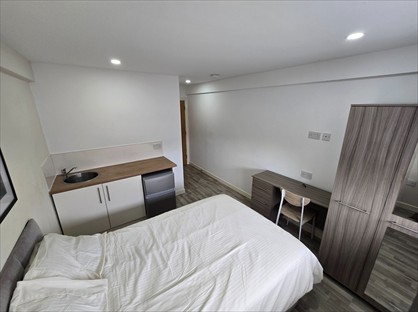 Bedsit, Ratton Street, ST1