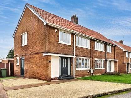 3 Bed Semi-Detached House, Grange View, DN11