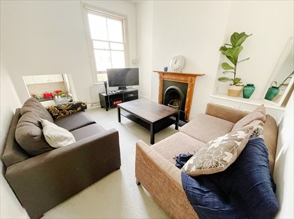 2 Bed Flat, Battersea Rise, SW11