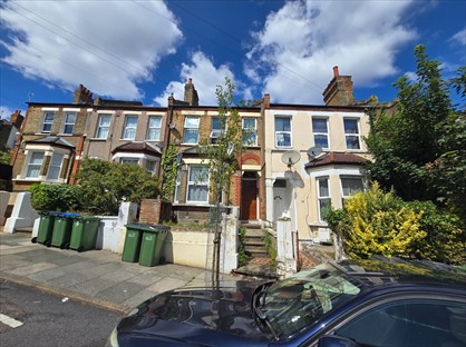 2 Bed Flat, Piedmont Road, SE18