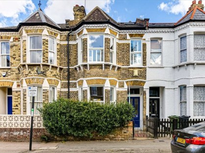 4 Bed Terraced House, Hargwyne Street, SW9