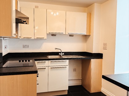 1 Bed Flat, Bryntirion, SA15