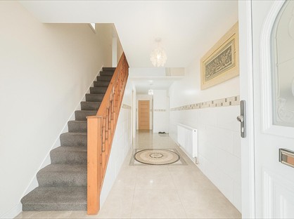 6 Bed Semi-Detached House, Bookerhill Road, HP12