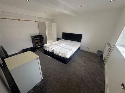 Room in a Shared House, Pield Heath Road, UB8