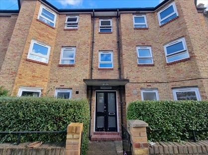 1 Bed Flat, Lazlo House, SE5
