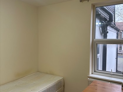 Room in a Shared House, Ruckholt Road, E10