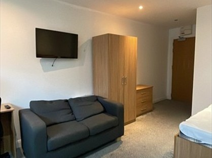 Studio Flat, Bracken House, M1