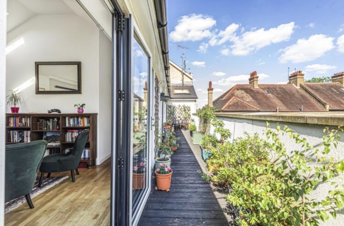 London - 2 Bed Flat, Upper Tulse Hill, SW2 - To Rent Now for £2,200.00 p/m
