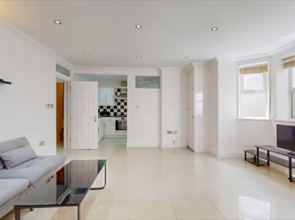 1 Bed Flat, Longley Road, SW17