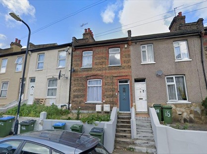 1 Bed Flat, Parkdale Road, SE18