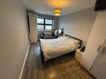 2 Bed Flat, Twelve Trees Close, E3