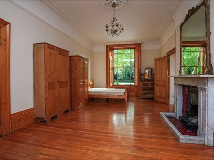 Studio Flat, Lewisham Way, SE4