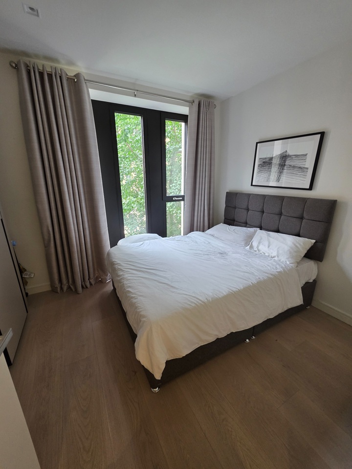 2 Bed Flat, Portugal St, WC2A photo 4