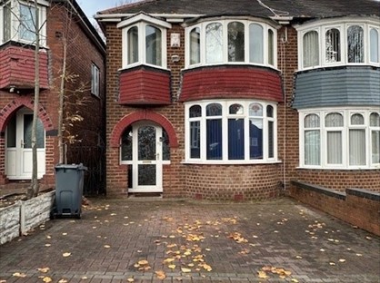 3 Bed Semi-Detached House, The Broadway, B71