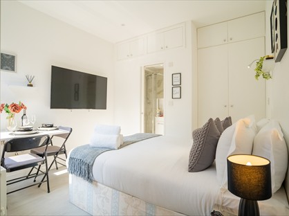 Studio Flat, Lowlands Road, HA1