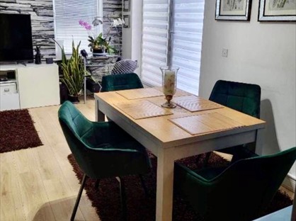 1 Bed Flat, Cleeve Way, SM1