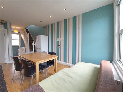 2 Bed Flat, White Hart Lane, N17