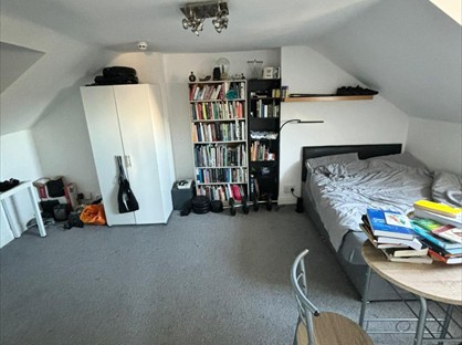 Studio Flat, Station Road, N3