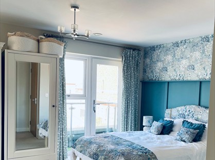 4 Bed Semi-Detached House, Longley Road, PO19