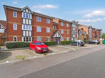 2 Bed Flat, Redwood Gardens, E4