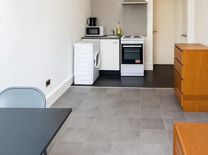 Studio Flat, Kilburn High Road, NW6