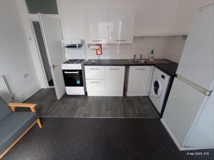 1 Bed Flat, Albert Road, PL2