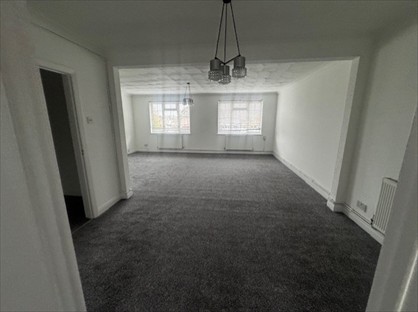 3 Bed Flat, Parrock Road, DA12