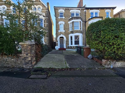 1 Bed Flat, Breakspears Road, SE4