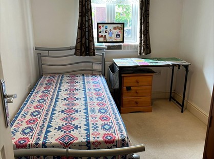 Room in a Shared Flat, Market Mead, SN15