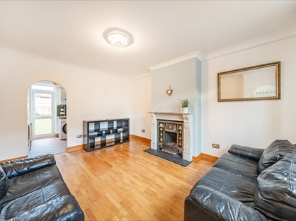 3 Bed Terraced House, Hengist Road, SE12