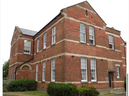 2 Bed Flat, Hillier Road, SN10