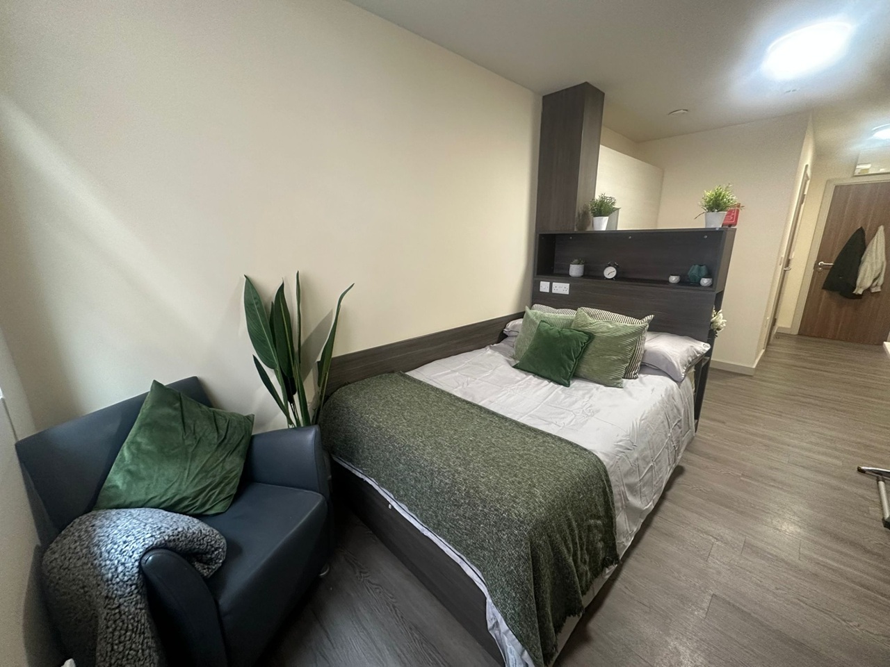 Additional image 2 of Studio Flat, Halley House, NG1, N1 7GU