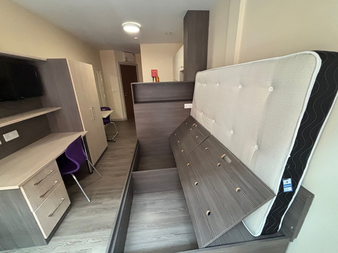 Additional image 8 of Studio Flat, Halley House, NG1, N1 7GU