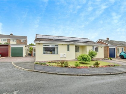 3 Bed Bungalow, Heatherdale Crescent, DH1