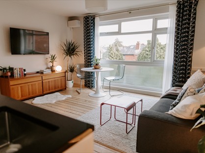 1 Bed Flat, Tintern Avenue, M20