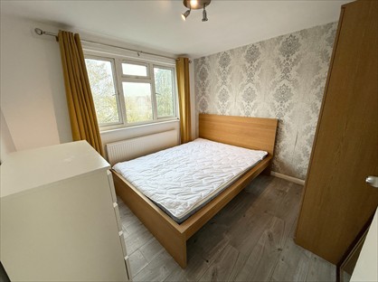 1 Bed Flat, Hillingdon, UB10