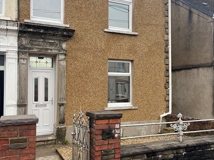 3 Bed Semi-Detached House, Harleyford Road, SA4