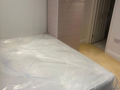 Studio Flat, Eastern Avenue, IG2