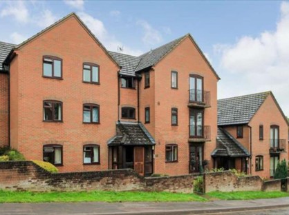 2 Bed Flat, Western Road, HP23