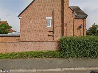 5 Bed Detached House, The Spinney, NN4