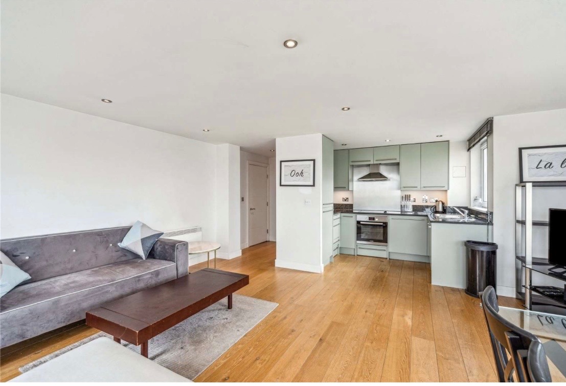 Room in a Shared Flat, Wandsworth, SW18