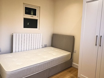 Room in a Shared House, Westminster Gardens, IG11