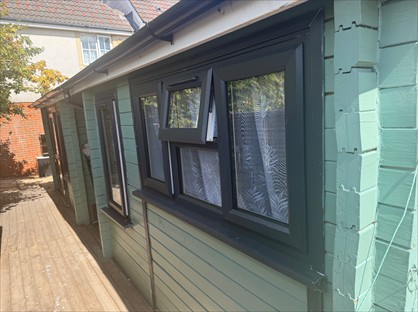 1 Bed Bungalow, Waterside Close, SE28