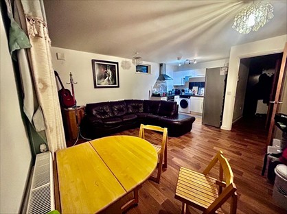 Room in a Shared Flat, Jasper Avenue Hanwl, W7