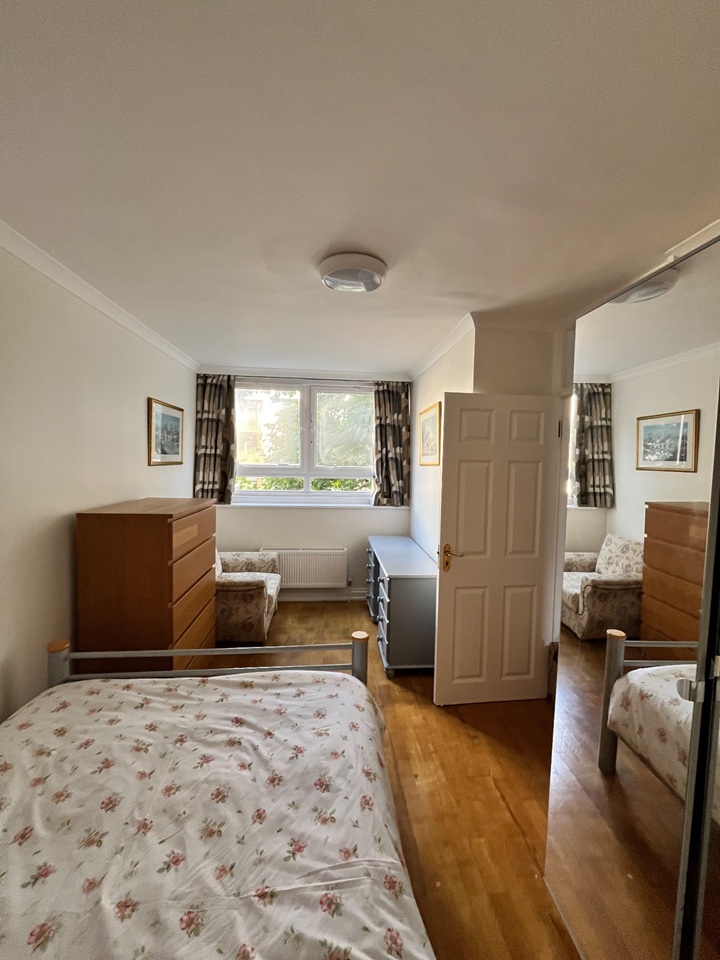 4 Bed Flat, Carlton Vale, NW6 photo 3