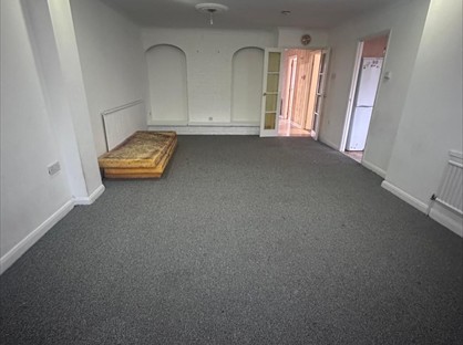 2 Bed Semi-Detached House, Eastmead Avenue, UB6